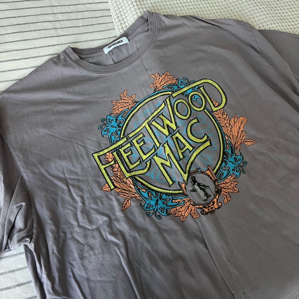 DAYDREAMER Fleetwood Mac Tee